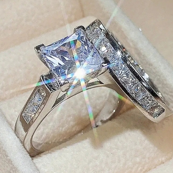 New 2 pc Wedding Set size 6 Cubic Zirconia silver plated - Picture 13 of 13